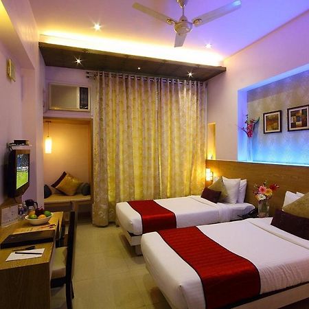 Hotel Vihang'S Inn Тхане Экстерьер фото